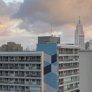 Flat De Luxo Centro Sp Com Piscina,Academia,Lavanderia,Garagem E Seguranca 24H